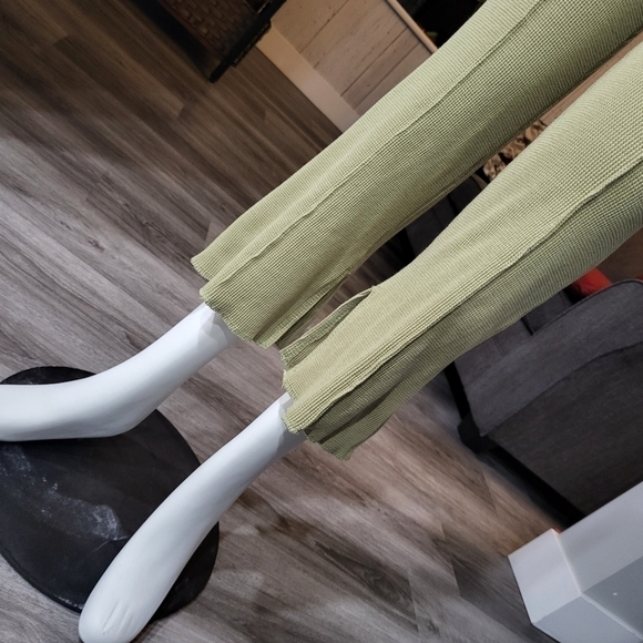 ROPÉ PICNIC - Vintage Bootcut Side Slit Jogger Pants - Picture 9 of 10